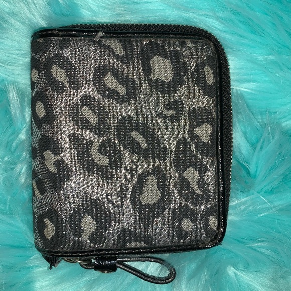 Coach cheetah print wallet, great condition! - Picture 2 of 3